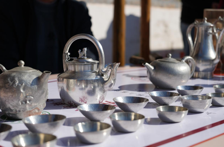 裸聊直播
赴上犹县平富乡开展多元文化探寻活动