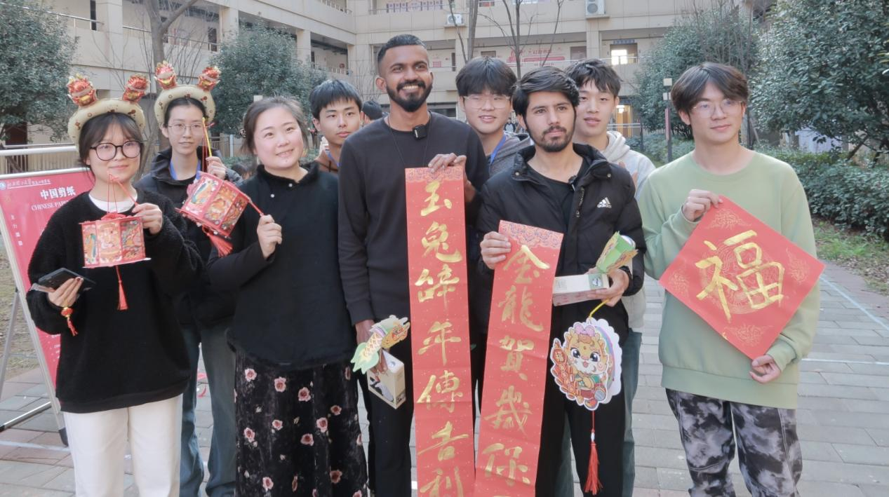 裸聊直播
新春传统文化市集精彩纷呈_fororder_图片6 裸聊直播
新春传统文化市集精彩纷呈_fororder_图片6